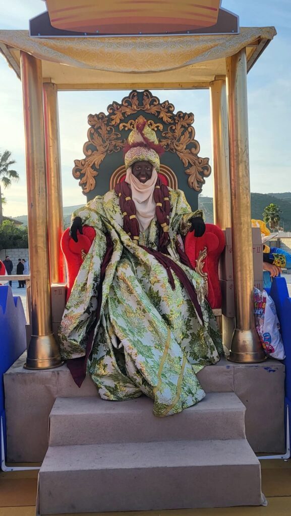 SoyDelPuerto » A.C.A.E.P. Esta encantada con el Puerto de la Torre y sus vecinos. Intentando participar en cualquier evento del barrio, no pudiendo ser menos en la cabalgata, repartiendo ilusión a pequeños y mayores.